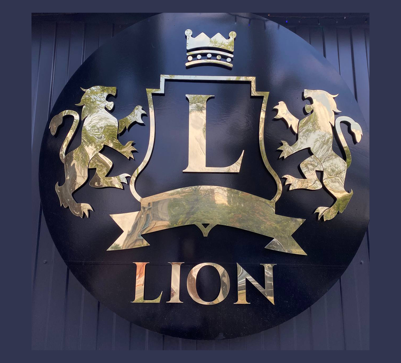  Ресторан LION на ул. Карла Либкнехта (Митрополитская)